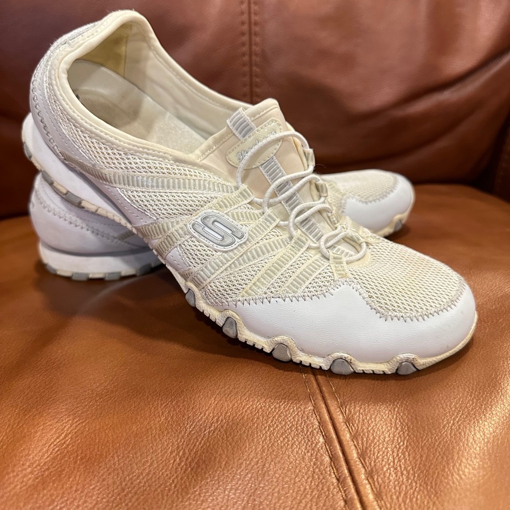 Skechers Sneaker Women White Bungee Lace Mesh Slip On Shoes Retro Y2K Sporty 9.5